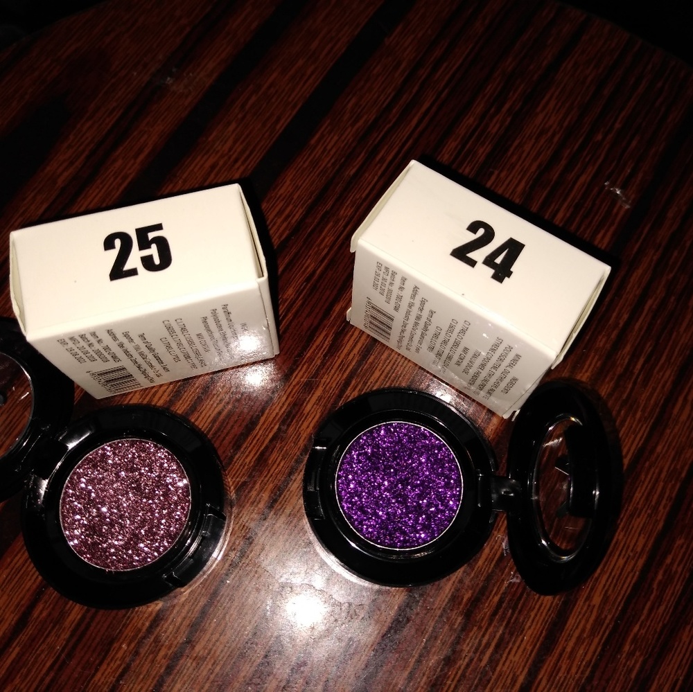 Eyeshadow - Picture 8 of 8